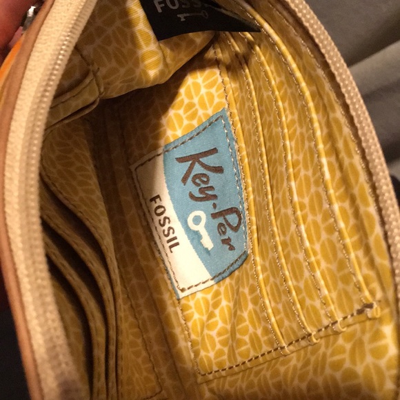 Fossil Wristlet - Picture 4 of 4